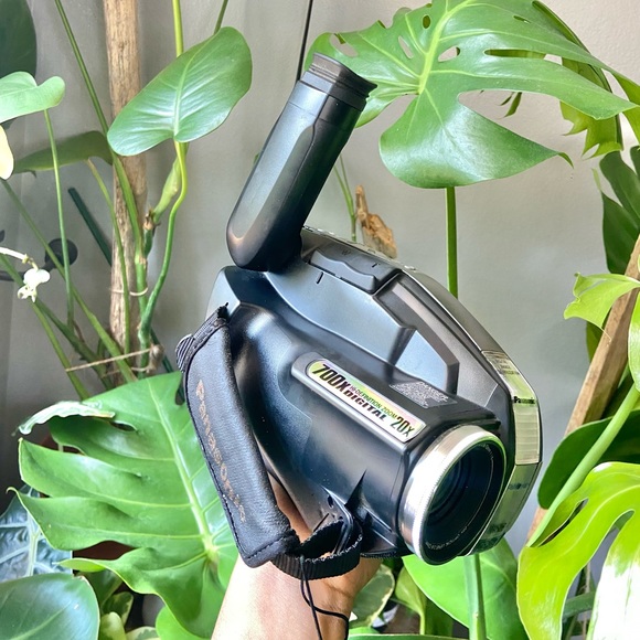 Panasonic PV-L352D Palmcorder VHS-C 700x Digital Zoom Camcorder UNTESTED - Picture 7 of 14